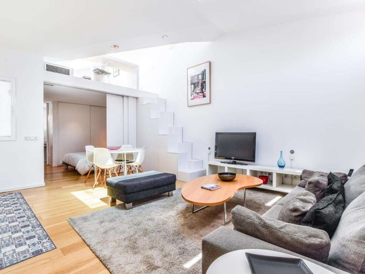 Apartamento De Diseno De Lujo En Lavapies Alquiler Temporal Мадрид Екстер'єр фото