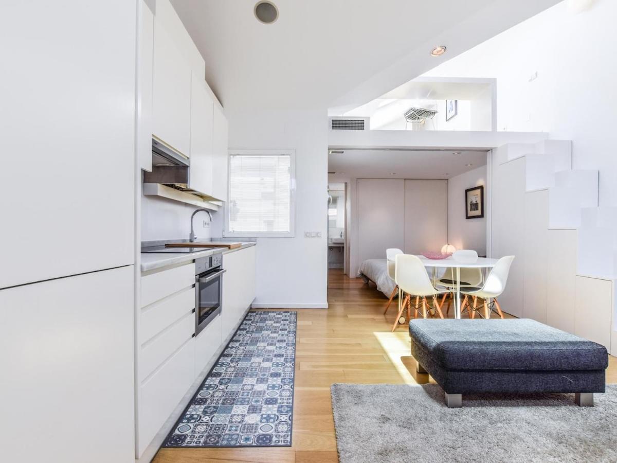 Apartamento De Diseno De Lujo En Lavapies Alquiler Temporal Мадрид Екстер'єр фото