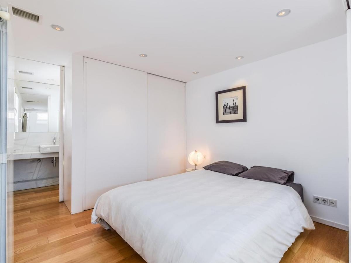 Apartamento De Diseno De Lujo En Lavapies Alquiler Temporal Мадрид Екстер'єр фото